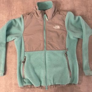 North Face Girl’s Fleece Zip-up hoodie in light Teal